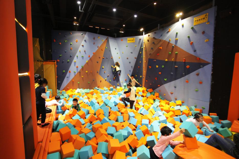 Trampolina do użytku w pomiesz – Home Gym Yellow recenzja i cena